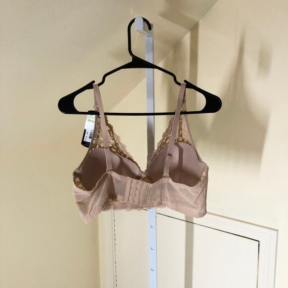 Maidenform NWT Women's Wireless Convertible Foam Cups Beige Bra Size 40B - Picture 4 of 6